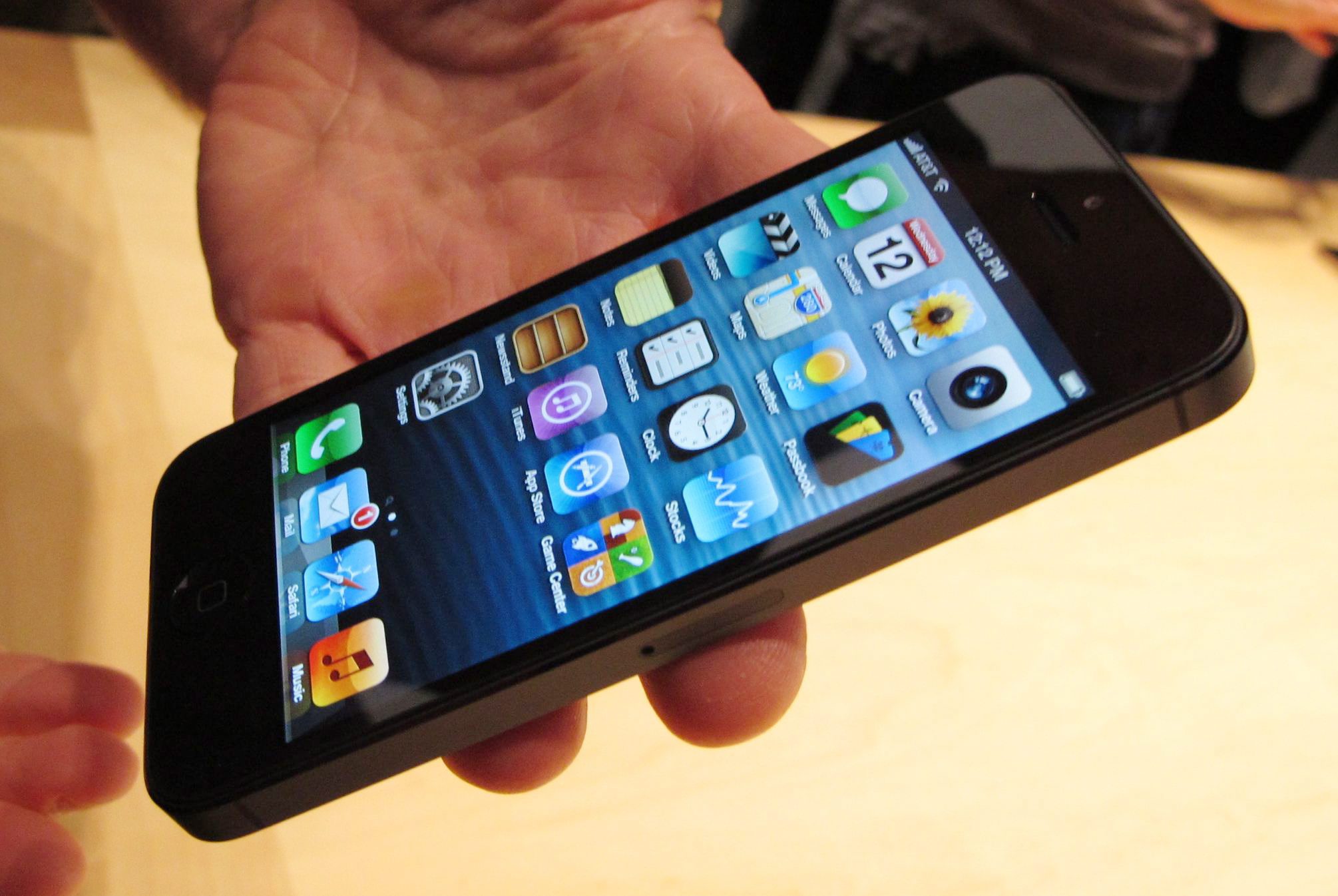 Apple iPhone 5 unveiled